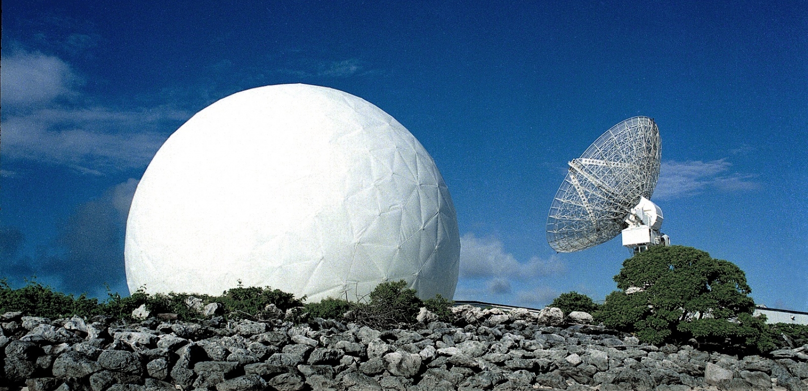 Reagan Test Site radars