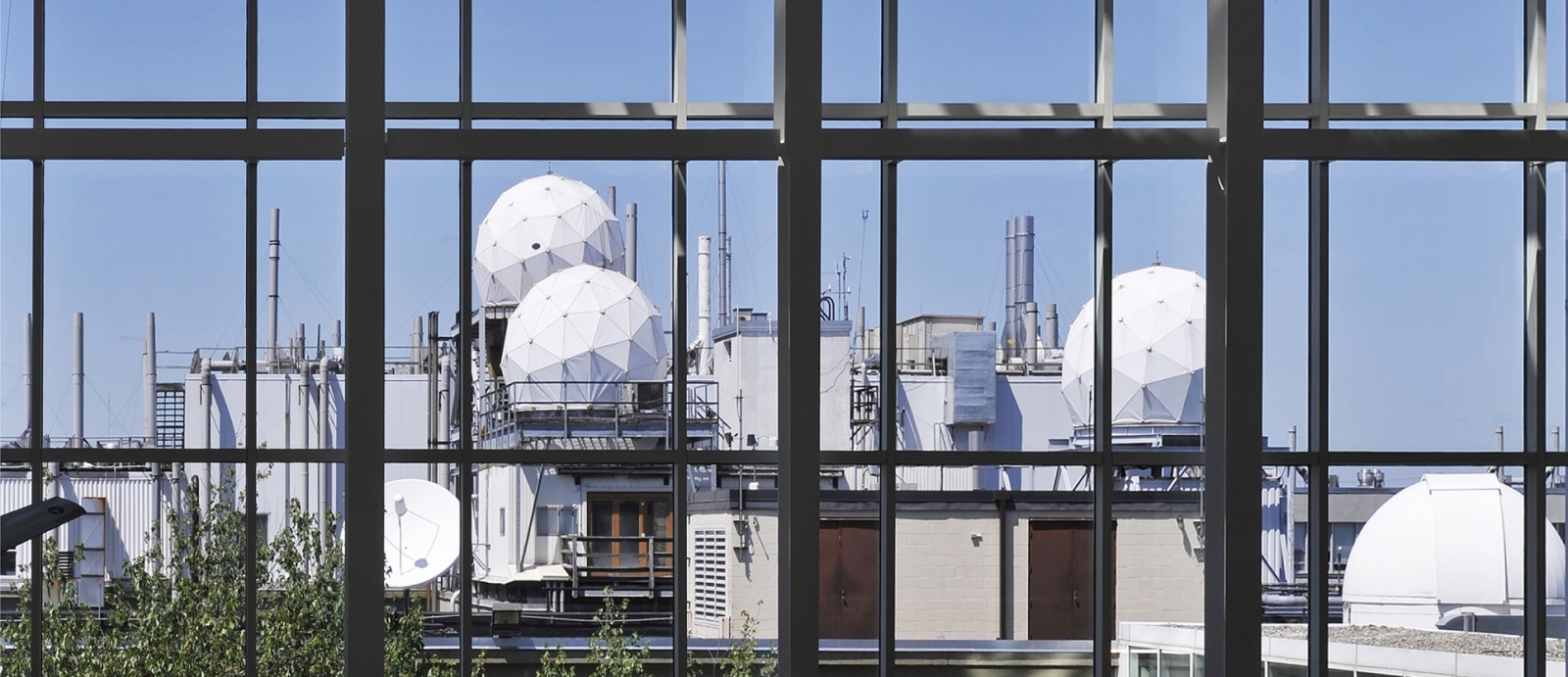 R&D into radar systems at Lincoln Laboratory takes advantage of several radars installed on a Laboratory rooftop.