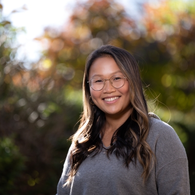 A portrait photo of Stephanie Tran