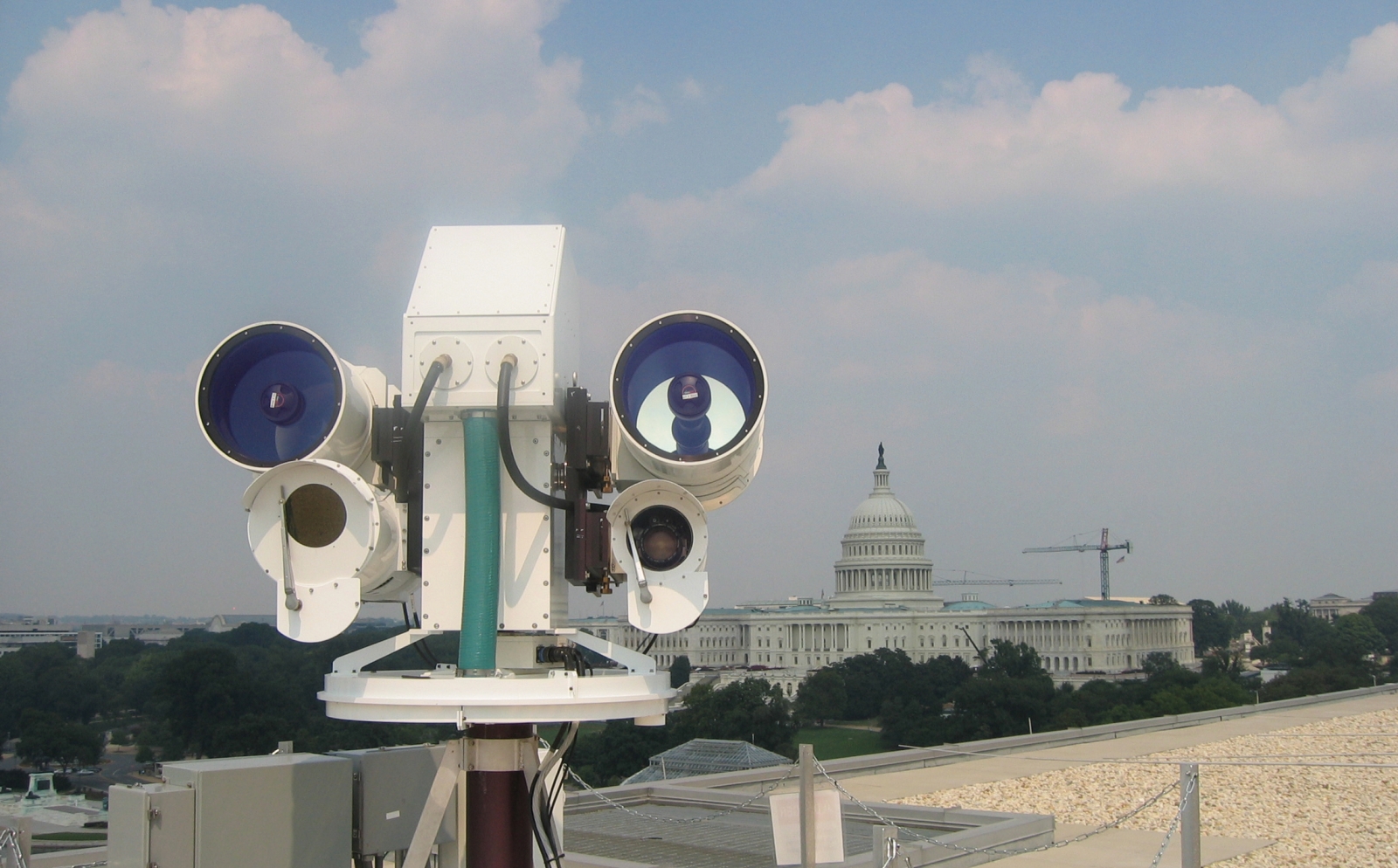 The ERSA system uses cameras to track aircraft flying too close to the capital’s no-fly zone.  