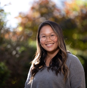 A portrait photo of Stephanie Tran