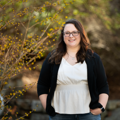 An outdoor portrait photograph of Julia Kiernan. 