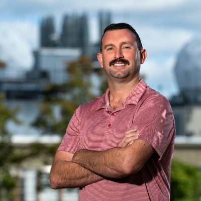 A photo opf Stephen Varney outside of the Laboratory.
