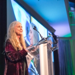 Margaret Hamilton accepts Fellow award in 2017